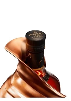 Hennessy - X.O Kim Jones Edition Limitée -Mars Soldes cognac hennessy xo kim jones edition limitee 2